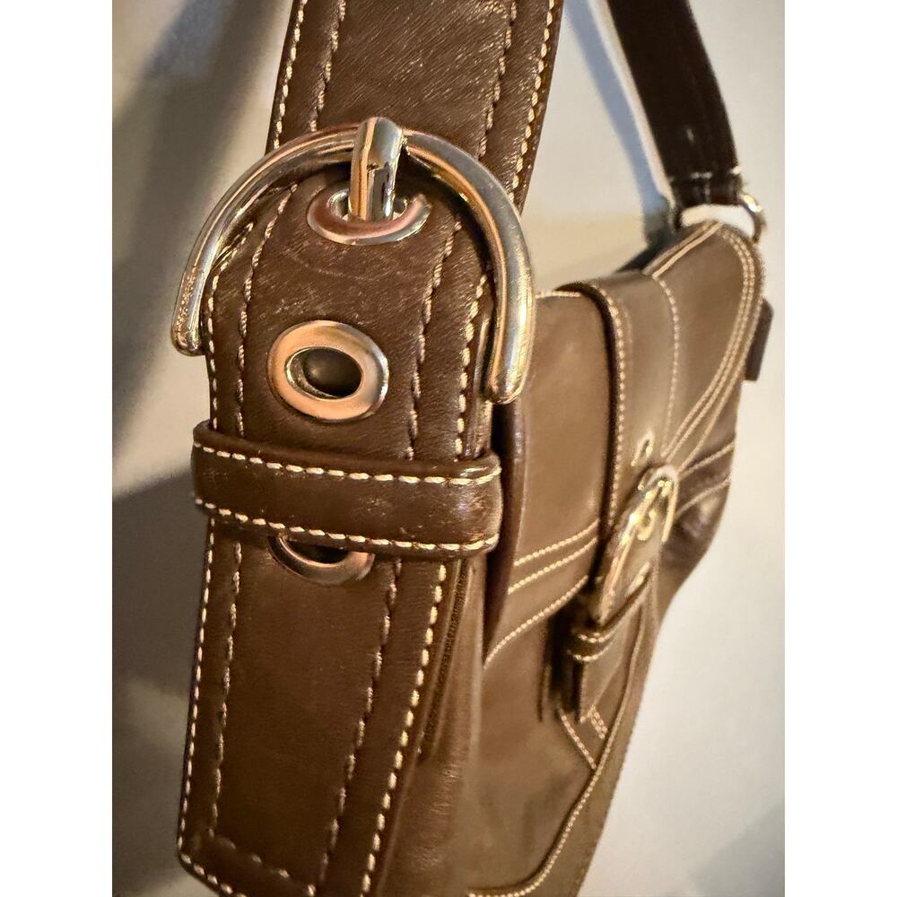 Vintage Coach Soho Leather Flap Shoulder Bag in Brown - Picture 3 of 16